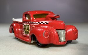 Hot Wheels Red 40 Ford pickup Pizza on Wheels 1989 China "with factory flaw on base"