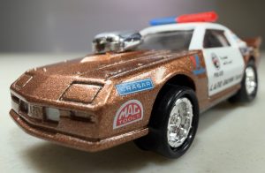 Johnny Lightning Brown/White L.A.P.D. Racing Team 1996 China